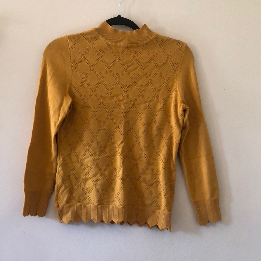 Women’s long sleeve